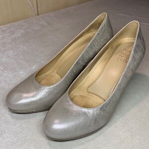 Naturalizer EUC metallic tan taupe beige pumps leather 9.5 wide comfort